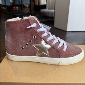 Vintage Havana Mauve High-Top Sneakers with Silver Star